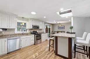 8 Sloane Dr, Framingham, MA 01701 - Photo 7