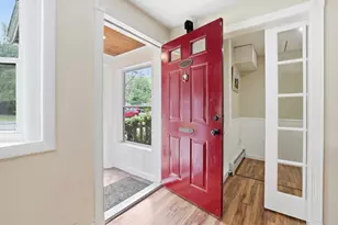8 Sloane Dr, Framingham, MA 01701 - Photo 3