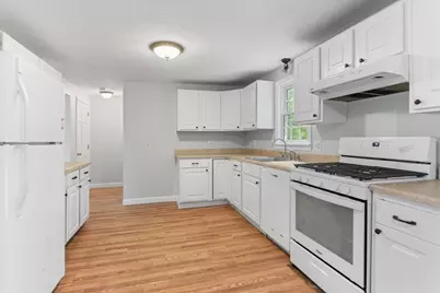 801 Washington St #8, Pembroke, MA 02359 - Photo 9