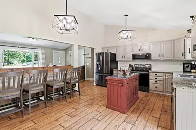 178 County Rd, Southampton, MA 01073 - Photo 9