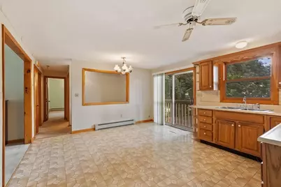 16 Hobson St, Leominster, MA 01453 - Photo 19