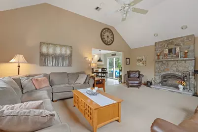 15 Little Tree Rd, Medway, MA 02053 - Photo 13