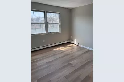 1099 River St #3, Boston, MA 02136 - Photo 9