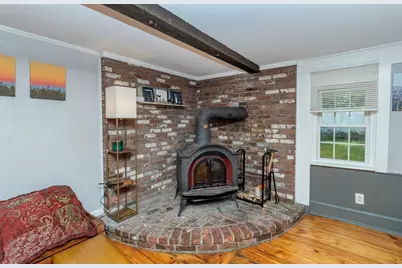 6 Spring St, Amesbury, MA 01913 - Photo 15