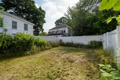 6 Spring St, Amesbury, MA 01913 - Photo 33
