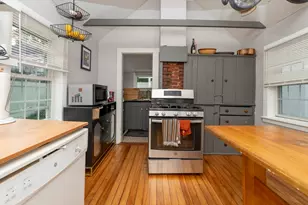 6 Spring St, Amesbury, MA 01913 - Photo 5