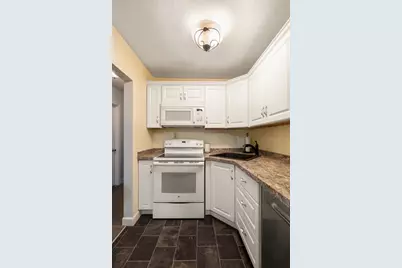 980 Plain St #14, Marshfield, MA 02050 - Photo 11