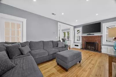 21 Willow St, Brockton, MA 02301 - Photo 7