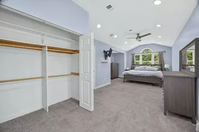 21 Willow St, Brockton, MA 02301 - Photo 9
