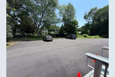 661 South St W, Raynham, MA 02767 - Photo 5