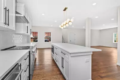 11 Kernwood Ave, Beverly, MA 01915 - Photo 5