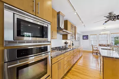52 Boutwell St #2, Boston, MA 02122 - Photo 21