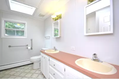 24 Leisurewoods Dr, Rockland, MA 02370 - Photo 9