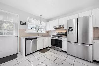 184 Hancock St #F, Everett, MA 02149 - Photo 5