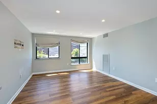 100 Ledgewood Dr, Stoneham, MA 02180 - Photo 25