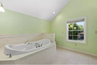 51 Point St, Berkley, MA 02779 - Photo 15