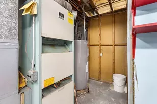 64 Spring View Dr, Lynn, MA 01904 - Photo 25