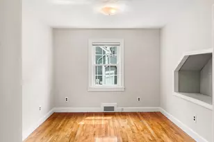 34 Langdon St, Newton, MA 02458 - Photo 13