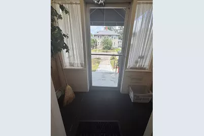 380 Pleasant St, Brockton, MA 02301 - Photo 9