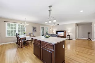 39 Russell Farm Dr, Methuen, MA 01844 - Photo 7