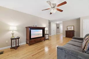 39 Russell Farm Dr, Methuen, MA 01844 - Photo 15