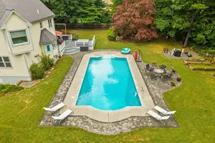 105 Lounsbury Dr, Raynham, MA 02767 - Photo 35