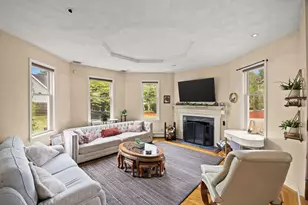105 Lounsbury Dr, Raynham, MA 02767 - Photo 5