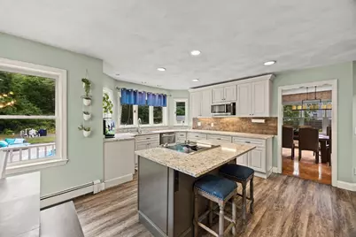 105 Lounsbury Dr, Raynham, MA 02767 - Photo 9