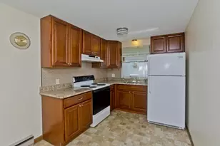 57 Price St, Springfield, MA 01104 - Photo 17