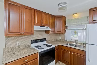57 Price Street, Springfield, MA 01104 - Photo 5