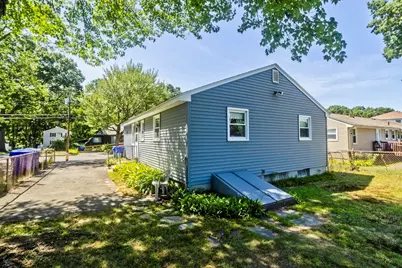 57 Price Street, Springfield, MA 01104 - Photo 3