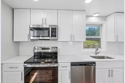 24A Boylston Street, Worcester, MA 01605 - Photo 11