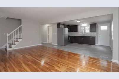 83 Newhall St, Springfield, MA 01109 - Photo 3
