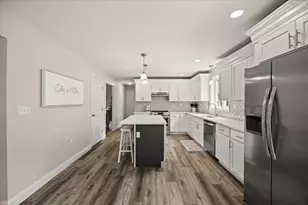 430 Thrasher St, Raynham, MA 02767 - Photo 15