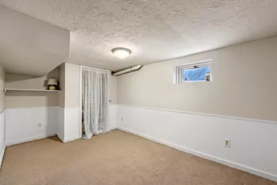 33 Jordan St, Beverly, MA 01915 - Photo 31