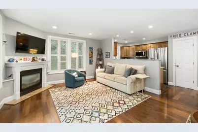 65 E Main St #3, Gloucester, MA 01930 - Photo 9