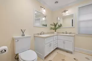 241 Ridge St, Winchester, MA 01890 - Photo 17