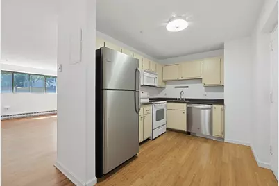 65 Milliken Ave #3, Franklin, MA 02038 - Photo 3