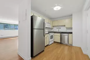 65 Milliken Ave, Franklin, MA 02038 - Photo 3