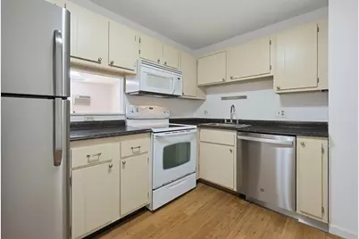 65 Milliken Ave #3, Franklin, MA 02038 - Photo 5