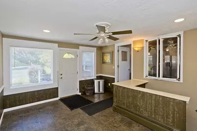 52 Harkness Ave, East Longmeadow, MA 01028 - Photo 3