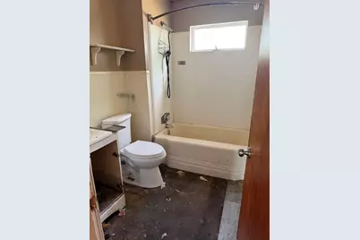 291 Chapman St, Greenfield, MA 01301 - Photo 9