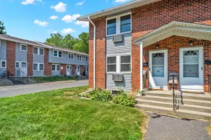 48 Manor Ct, Springfield, MA 01118 - Photo 1
