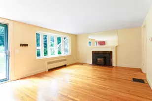 1083 Edgell Rd, Framingham, MA 01701 - Photo 7