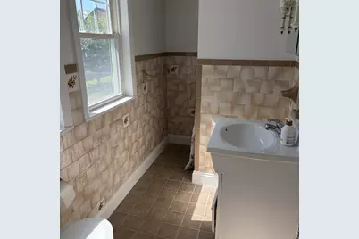 53 Ellington Rd, Quincy, MA 02170 - Photo 5