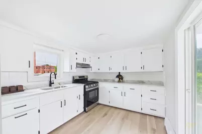 250 Chancery St, New Bedford, MA 02740 - Photo 11