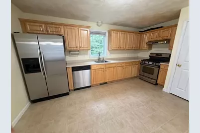 107 Charant Rd, Lowell, MA 01854 - Photo 5