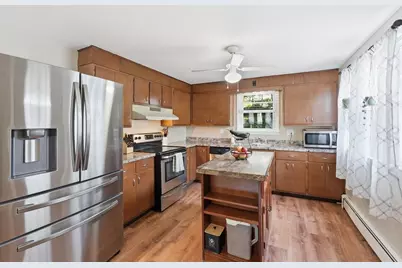 268 Milk St, Fitchburg, MA 01420 - Photo 7