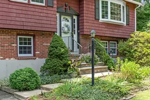 7 Meadowbrook Rd, Chelmsford, MA 01863 - Photo 1