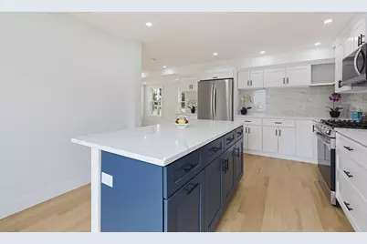 358 W Main St, Avon, MA 02322 - Photo 9